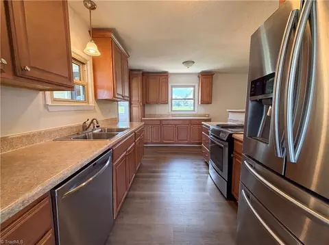 Kitchen - 3849 Greenway Dr, Trinity, NC 27370 photo 2 of 2