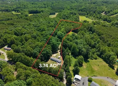 1709 Bud Tilley Rd, Pinnacle, NC 27043 photo 9