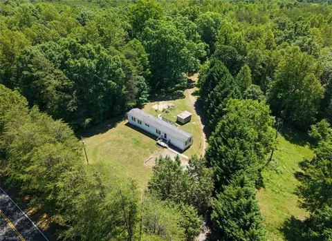 1709 Bud Tilley Rd, Pinnacle, NC 27043 photo 4
