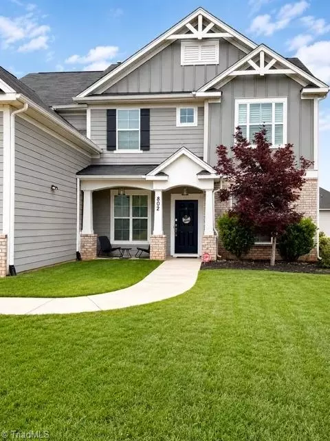 802 Sugarberry Ln, Greensboro, NC 27455