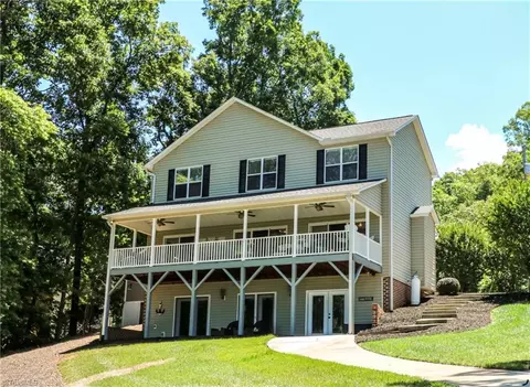 794 Riverwood Dr, Lexington, NC 27292