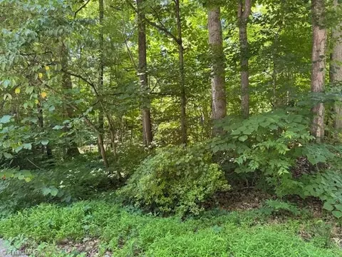 271 Holly Ln, Mocksville, NC 27028