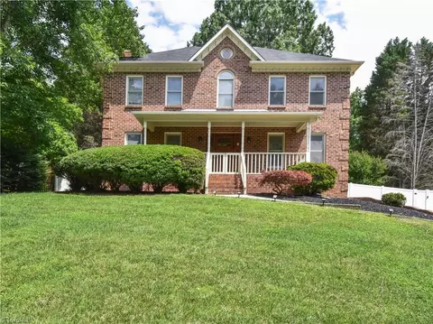 2245 Glenshire Ct, Winston Salem, NC 27127