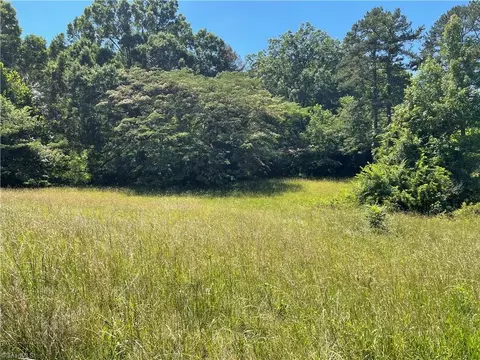 1310 White St, Lexington, NC 27292