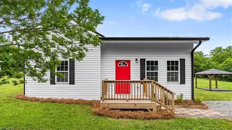 354 Anderson St, Denton, NC 27239