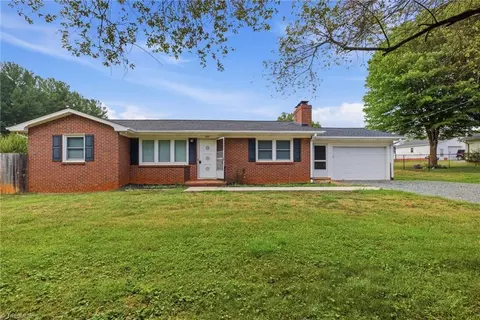 205 Cook St, Rural Hall, NC 27045