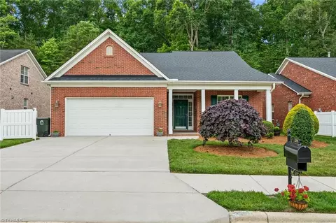 130 Heritage Hill Dr, Jamestown, NC 27282