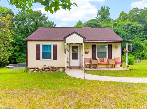 Exterior - 2669 Old Mountain Rd, Trinity, NC 27370 photo 1 of 10