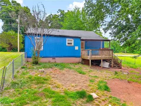 Exterior - 2669 Old Mountain Rd, Trinity, NC 27370 photo 9 of 10