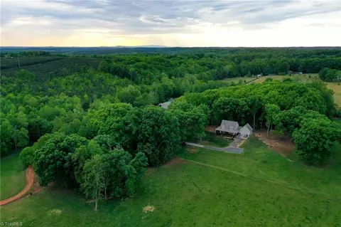 258 Peaceful Ln, Cascade, VA 24069
