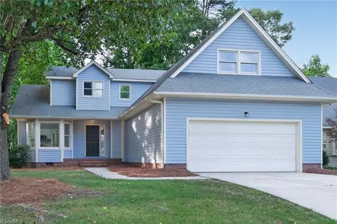 1 Laurel Brook Ct, Greensboro, NC 27407