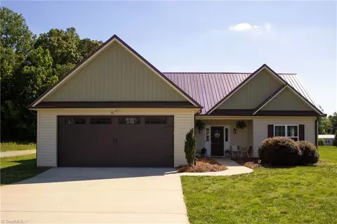1906 Tall Pines Rd, Lexington, NC 27295