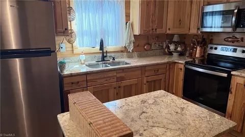 Kitchen - 271 Eby Ln, Fancy Gap, VA 24328 photo 2 of 3