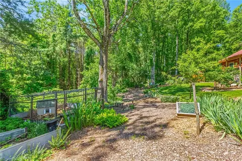 Exterior - 271 Eby Ln, Fancy Gap, VA 24328 photo 13 of 19