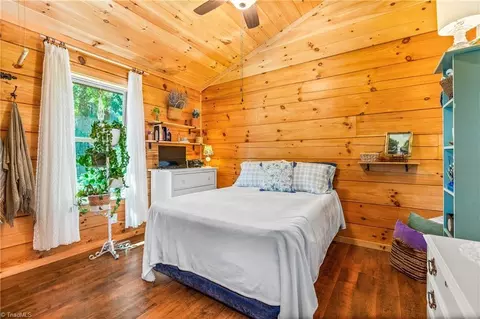 Bedroom - 271 Eby Ln, Fancy Gap, VA 24328 photo 1 of 2