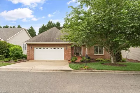 233 Brooks Landing Dr, Winston Salem, NC 27106