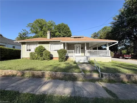 903 Cameron Ave N, Winston Salem, NC 27101