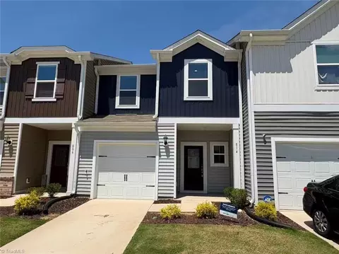 814 Rolling Fields Dr, Graham, NC 27253