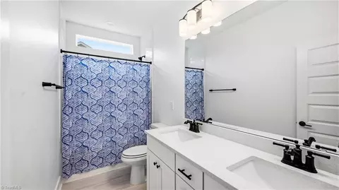 Bath - 3862 Keohane Dr, Durham, NC 27705 photo 5 of 5