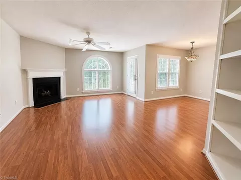 122 Ivy Glen Ct, Winston Salem, NC 27127