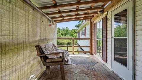 302 Queens Way, Randleman, NC 27317 photo 4