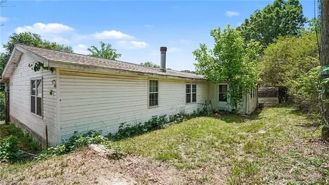 302 Queens Way, Randleman, NC 27317 photo 25
