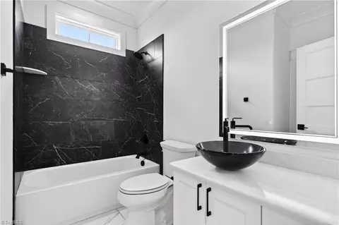 Bath - 8403 Wolf Ridge Trl, Oak Ridge, NC 27310 photo 6 of 9