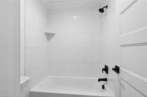 Bath - 8403 Wolf Ridge Trl, Oak Ridge, NC 27310 photo 8 of 9