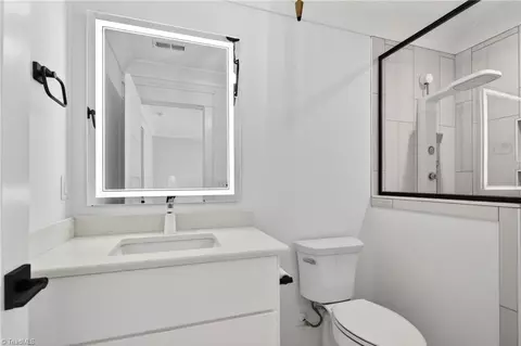Bath - 8403 Wolf Ridge Trl, Oak Ridge, NC 27310 photo 7 of 9