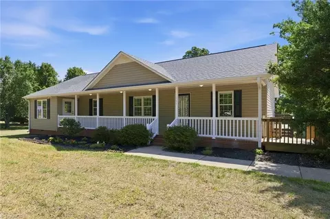 161 Lawrence Rd, Stokesdale, NC 27357