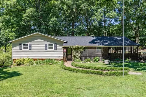 267 Henry Rd, Asheboro, NC 27205