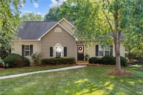 354 Merrimont Dr, Winston Salem, NC 27106