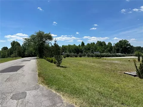 157 Interstate Way, Elkin, NC 28621 photo 15