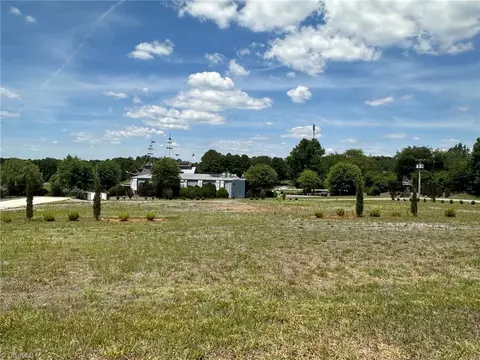157 Interstate Way, Elkin, NC 28621 photo 5