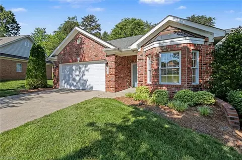 4261 Lumsden Ln, High Point, NC 27265
