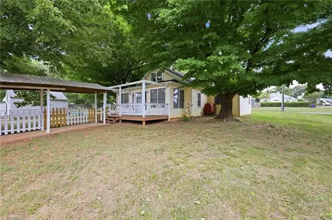 4100 Kernersville Rd, Winston Salem, NC 27107