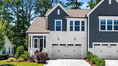 5154 Whaitley Ln, Greensboro, NC 27407