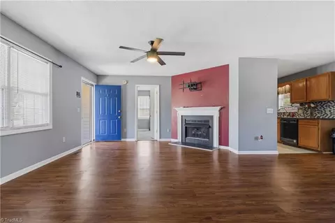 Living - 108 Ridge Creek Cir, Trinity, NC 27370 photo 2 of 4