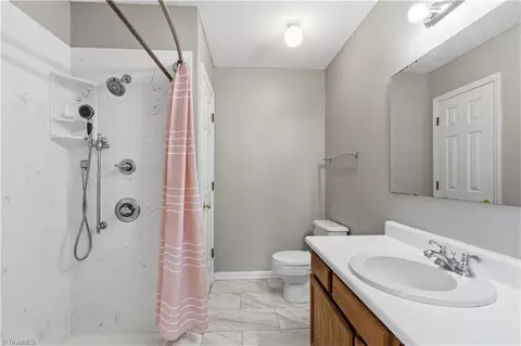 Bath - 108 Ridge Creek Cir, Trinity, NC 27370 photo 2 of 4