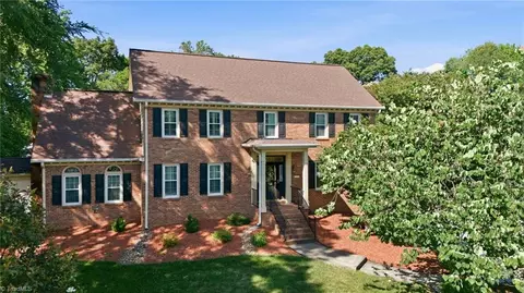 8001 Kilcash Ct, Clemmons, NC 27012