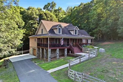 3130 Acorn Ridge Rd, Franklinville, NC 27248