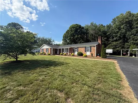 2303 Us Highway 21, State Road, NC 28676