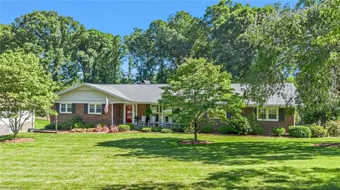 350 Laurelwood Dr, Wilkesboro, NC 28697