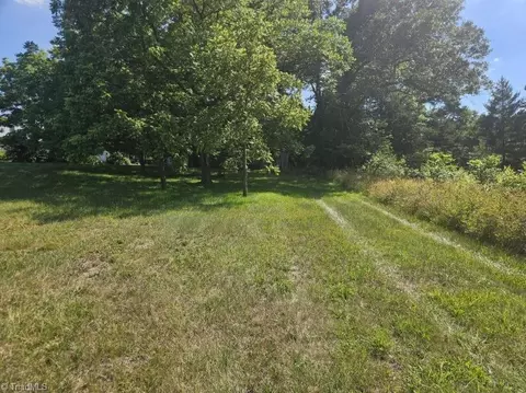 2360 Milling Rd, Mocksville, NC 27028