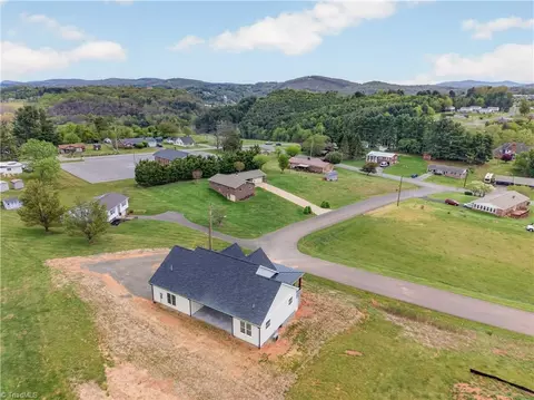 View/Area - 99 Moore Ln, Galax, VA 24333 photo 2 of 2