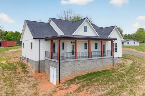 Exterior - 99 Moore Ln, Galax, VA 24333 photo 2 of 16