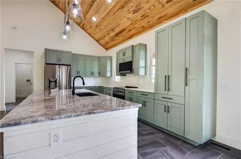 Kitchen - 99 Moore Ln, Galax, VA 24333 photo 7 of 7