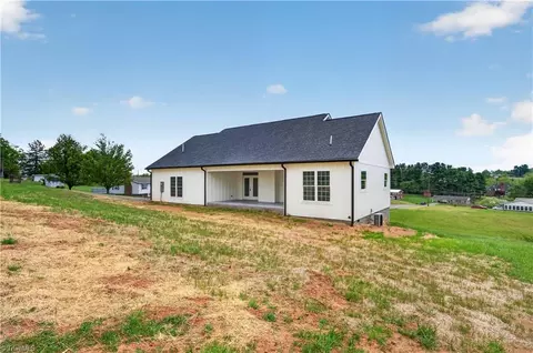 Exterior - 99 Moore Ln, Galax, VA 24333 photo 5 of 16