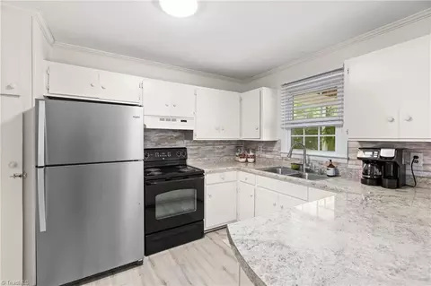 Kitchen - 3673 Pine Ridge Dr, Trinity, NC 27370 photo 2 of 3