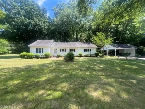 9355 Styers Ferry Rd, Clemmons, NC 27012
